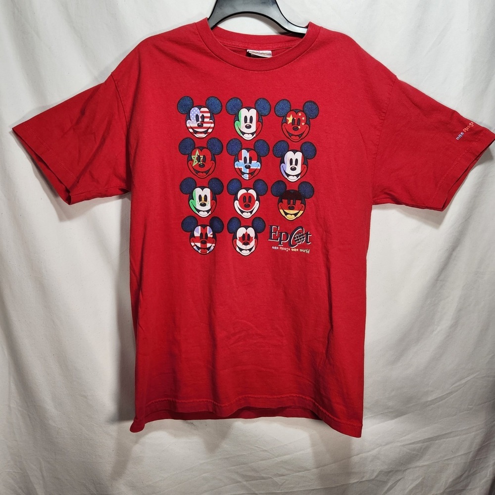 Vintage Walt Disney International Flags Mickey Mouse Epcot‎ Tshirt Red Sz  Large